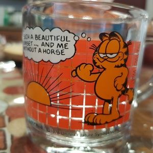 Vintage 1978 McDonald's Garfield mugs